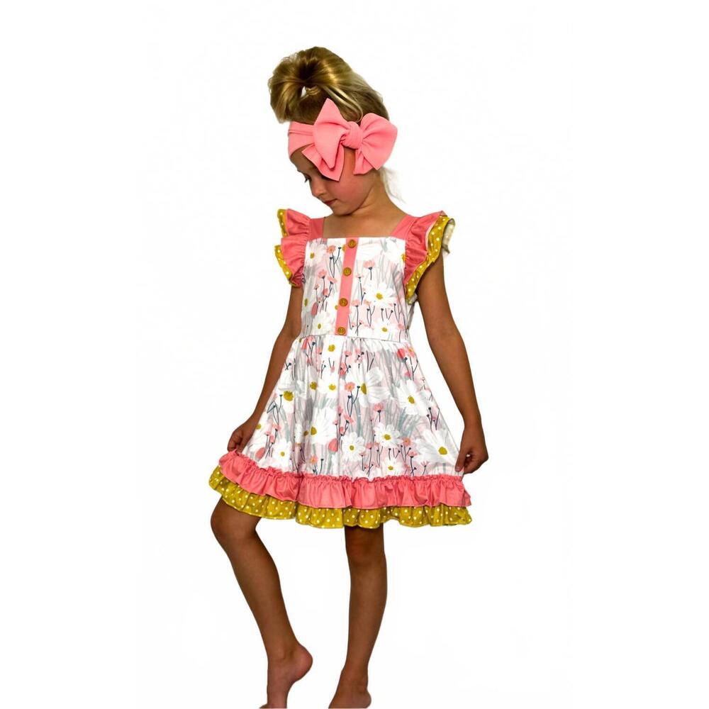 NEW CLOVER COTTAGE daisy dot dress in white